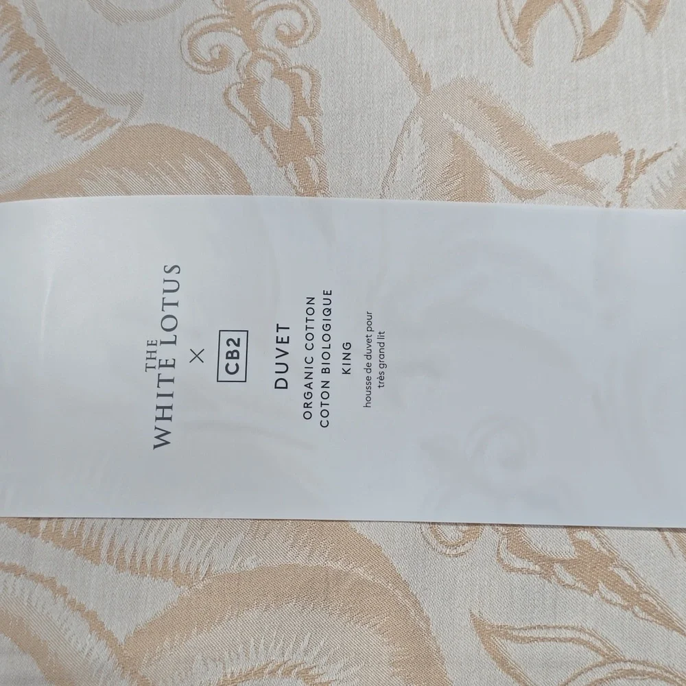 ❤️BUY 2 GET 1 FREE Entwined Elephants Natural King Duvet Cover,The White Lotus